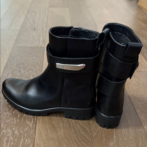 Ecco Black Ankle Boots with Metallic Detail - Picture 11 of 11